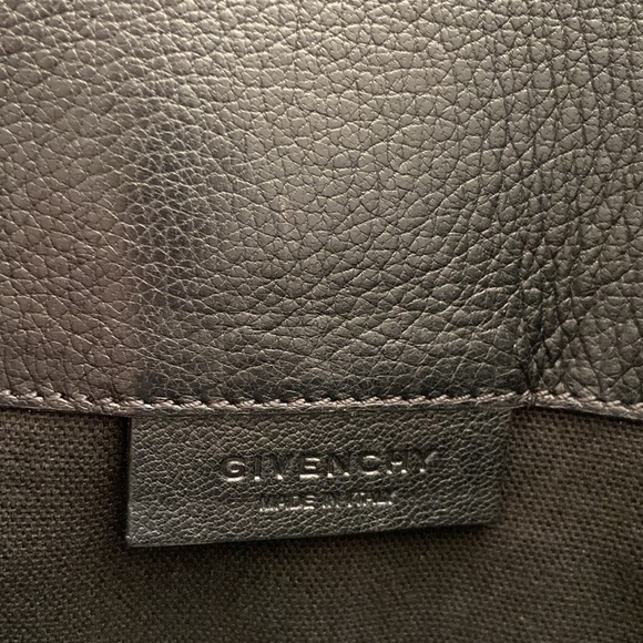 Authentic Givenchy Envelope Clutch - Picture 6 of 9